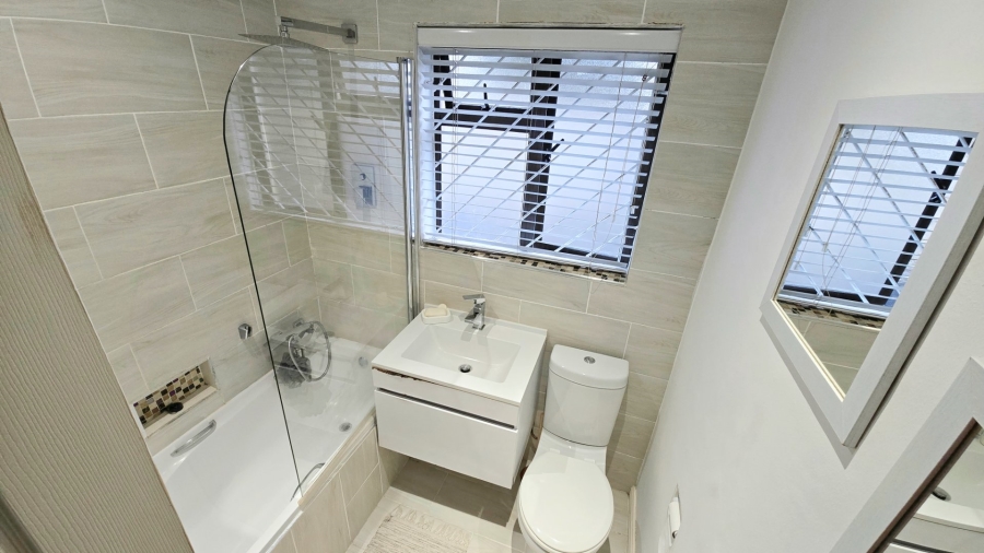 2 Bedroom Property for Sale in Southfield Western Cape
